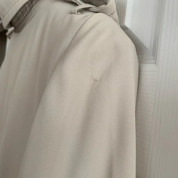 Banana Republic Trench Coat: Khaki Beige, 2 Side Pockets, 2 Side Slits M - Picture 15 of 16